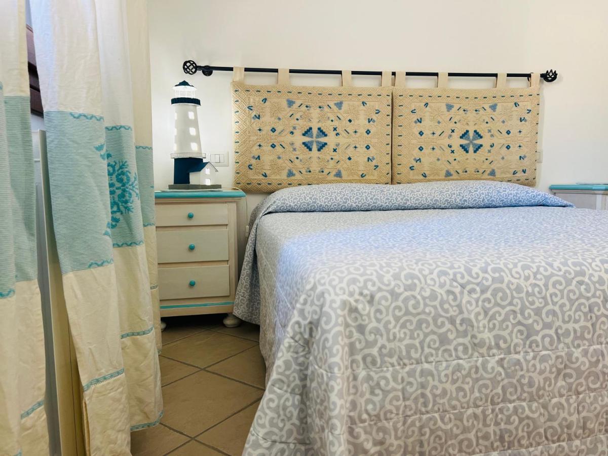 Villa A Golfo Aranci Con Vista Su Tavolara Marinella  Eksteriør billede