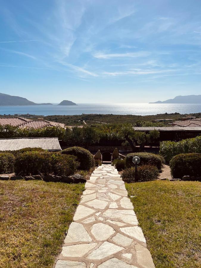 Villa A Golfo Aranci Con Vista Su Tavolara Marinella  Eksteriør billede