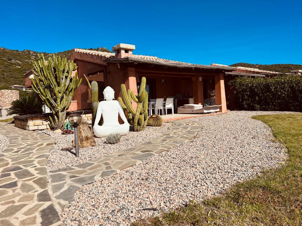 Villa A Golfo Aranci Con Vista Su Tavolara Marinella  Eksteriør billede