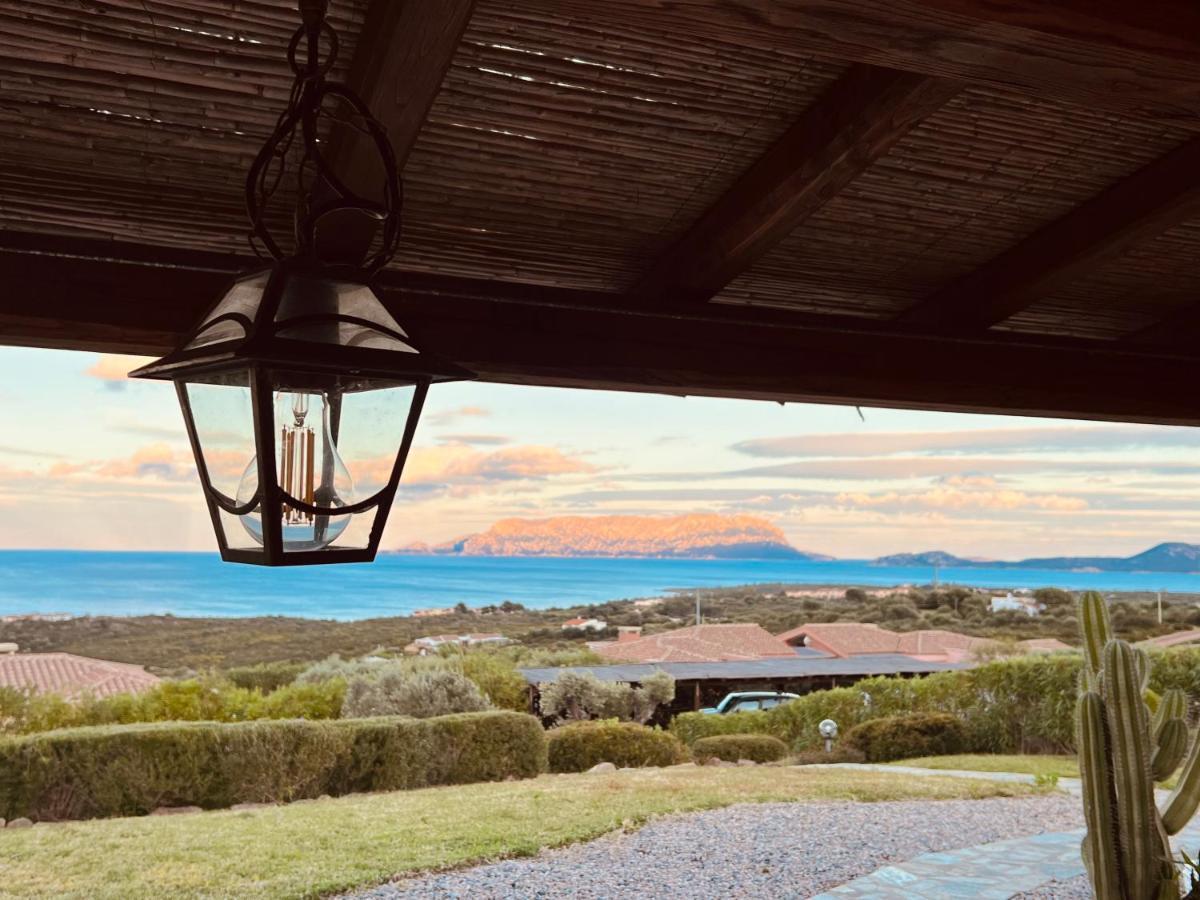 Villa A Golfo Aranci Con Vista Su Tavolara Marinella  Eksteriør billede