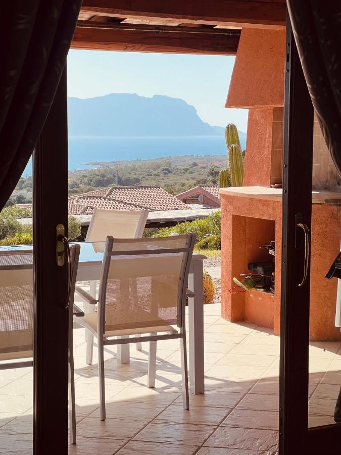 Villa A Golfo Aranci Con Vista Su Tavolara Marinella  Eksteriør billede